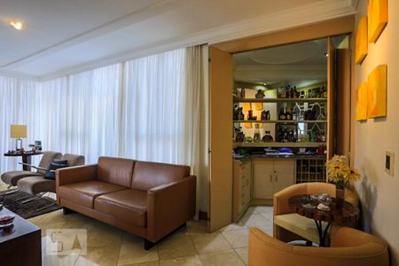 Apartamento à venda com 279m², 5 quartos e 6 vagas