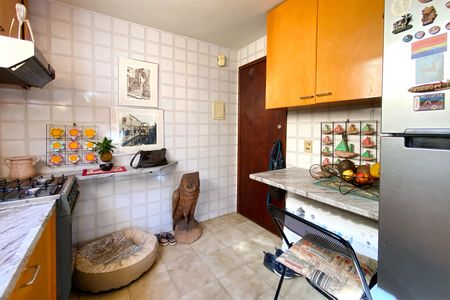 Apartamento à venda com 86m², 3 quartos e 2 vagasCozinha