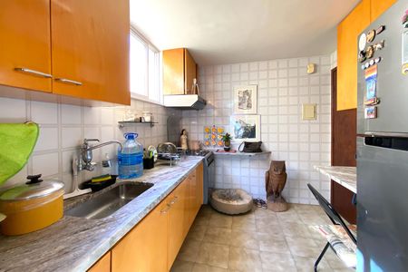 Apartamento à venda com 86m², 3 quartos e 2 vagasCozinha