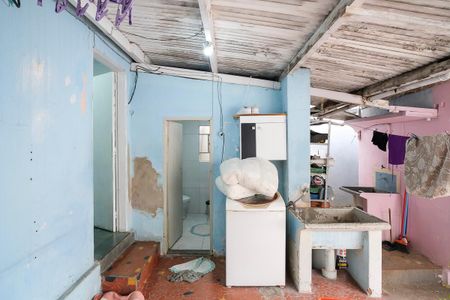 Casa para alugar com 120m², 2 quartos e 1 vagaÁrea de serviço 