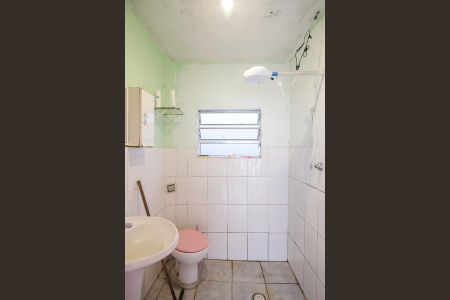 Casa para alugar com 120m², 2 quartos e 1 vagaBanheiro casa 2