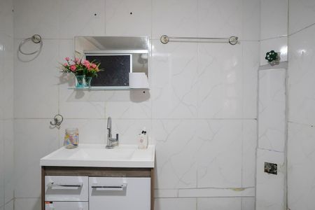 Casa para alugar com 120m², 2 quartos e 1 vagaBanheiro casa 1