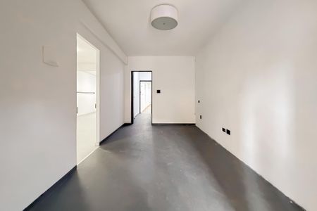 Sala de casa à venda com 4 quartos, 140m² em Vila Mariana, São Paulo