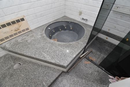 Apartamento para alugar com 270m², 3 quartos e 2 vagasBanheiro da Suíte