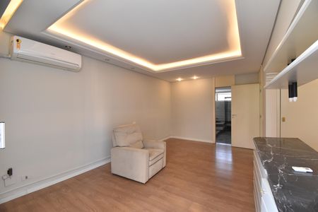 Apartamento para alugar com 270m², 3 quartos e 2 vagasSuíte