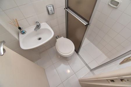 Apartamento para alugar com 270m², 3 quartos e 2 vagasBanheiro de serviço