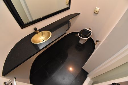 Apartamento para alugar com 270m², 3 quartos e 2 vagasLavabo