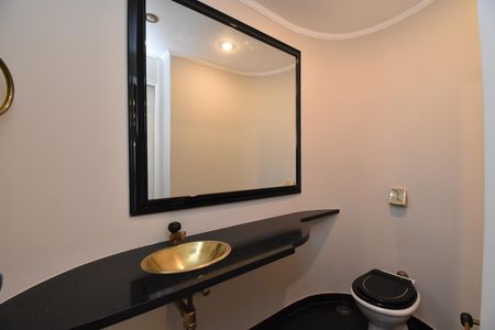 Apartamento para alugar com 270m², 3 quartos e 2 vagasLavabo