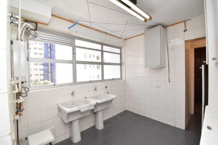 Apartamento para alugar com 270m², 3 quartos e 2 vagasÁrea de Serviço