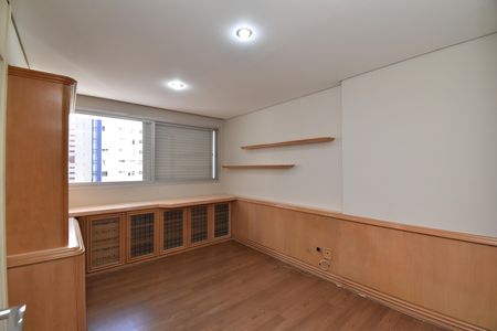 Apartamento para alugar com 270m², 3 quartos e 2 vagasSuíte 2
