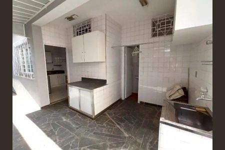 Casa para alugar com 140m², 3 quartos e 2 vagas