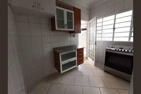 Cozinha de casa para alugar com 3 quartos, 140m² em Brasil, Uberlândia