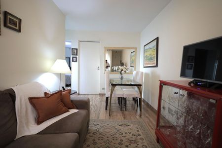Apartamento à venda com 62m², 2 quartos e 1 vaga Apartamento à venda com 62m², 2 quartos e 1 vagaSala