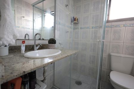 Apartamento à venda com 62m², 2 quartos e 1 vaga Apartamento à venda com 62m², 2 quartos e 1 vagaBanheiro