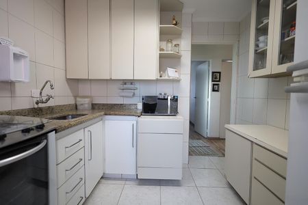 Apartamento à venda com 62m², 2 quartos e 1 vaga Apartamento à venda com 62m², 2 quartos e 1 vagaCozinha