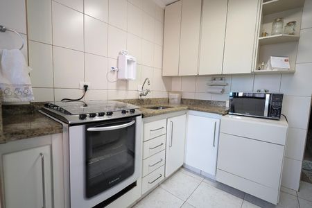 Apartamento à venda com 62m², 2 quartos e 1 vaga Apartamento à venda com 62m², 2 quartos e 1 vagaCozinha