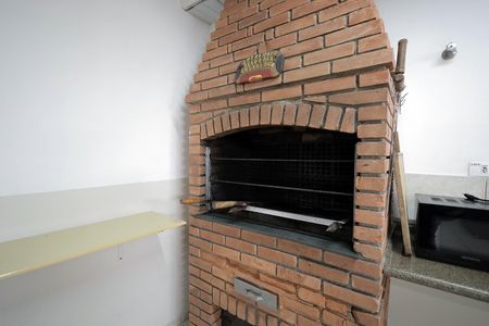 Apartamento à venda com 62m², 2 quartos e 1 vaga Apartamento à venda com 62m², 2 quartos e 1 vagaÁrea comum - Salão de festas e Churrasqueira