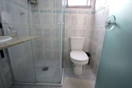 Apartamento à venda com 62m², 2 quartos e 1 vaga Apartamento à venda com 62m², 2 quartos e 1 vagaBanheiro