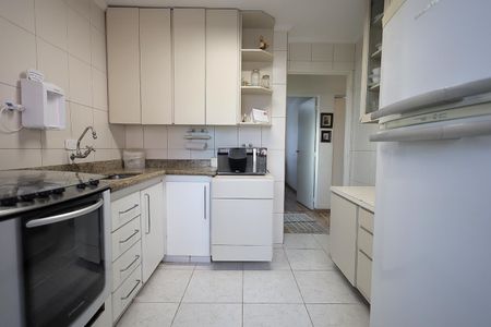 Apartamento à venda com 62m², 2 quartos e 1 vaga Apartamento à venda com 62m², 2 quartos e 1 vagaCozinha