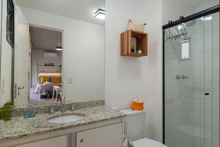 Studio para alugar com 32m², 1 quarto e sem vaga Studio para alugar com 32m², 1 quarto e sem vagaBanheiro