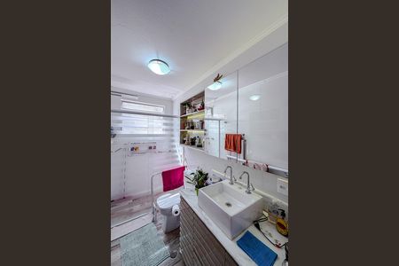 Casa à venda com 100m², 2 quartos e 1 vaga Casa à venda com 100m², 2 quartos e 1 vagaBanheiro da Suíte