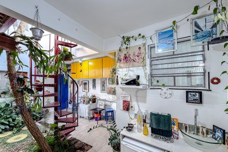 Casa à venda com 100m², 2 quartos e 1 vaga Casa à venda com 100m², 2 quartos e 1 vagaÁrea externa