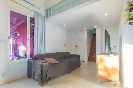 Casa de condomínio à venda com 96m², 3 quartos e 2 vagasSala