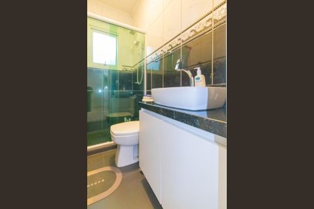 Casa de condomínio à venda com 96m², 3 quartos e 2 vagasBanheiro Social