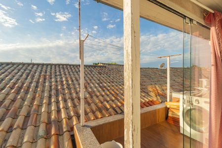 Casa de condomínio à venda com 96m², 3 quartos e 2 vagasLavanderia