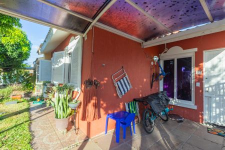 Casa de condomínio à venda com 96m², 3 quartos e 2 vagasFachada