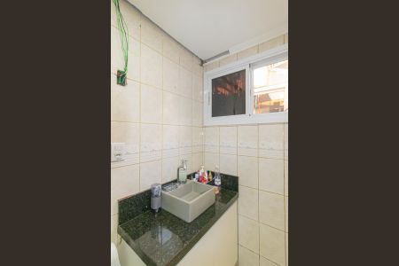 Casa de condomínio à venda com 96m², 3 quartos e 2 vagasBanheiro da Suíte