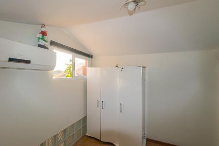 Casa de condomínio à venda com 96m², 3 quartos e 2 vagasMesanino