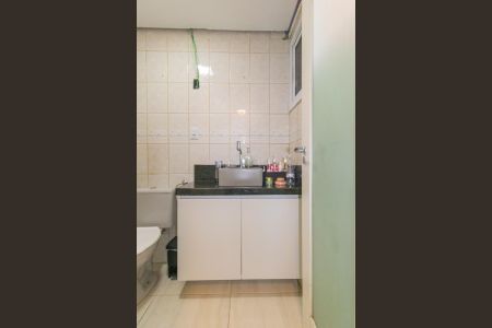 Casa de condomínio à venda com 96m², 3 quartos e 2 vagasBanheiro da Suíte