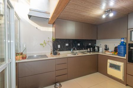 Casa de condomínio à venda com 96m², 3 quartos e 2 vagasCozinha