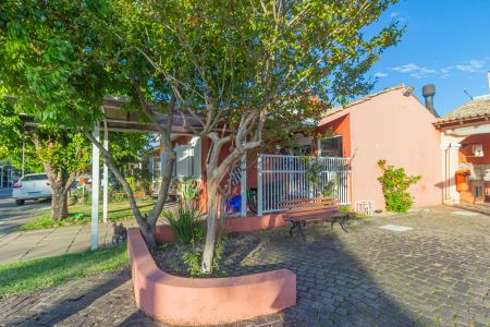 Casa de condomínio à venda com 96m², 3 quartos e 2 vagasFachada e Área comum