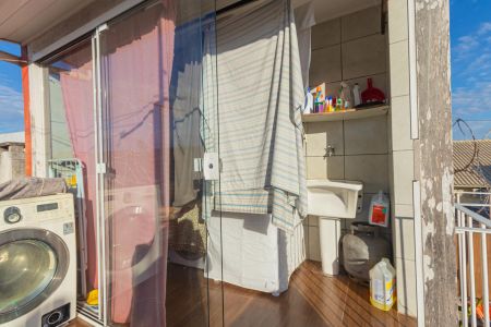 Casa de condomínio à venda com 96m², 3 quartos e 2 vagasLavanderia