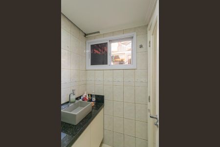 Casa de condomínio à venda com 96m², 3 quartos e 2 vagasBanheiro da Suíte