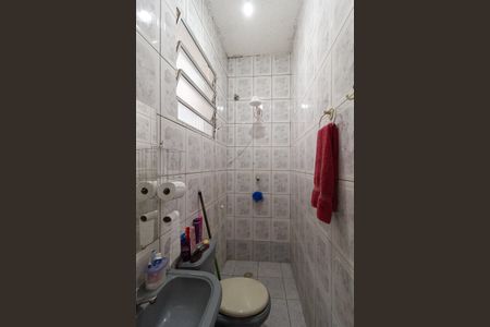 Banheiro de casa para alugar com 1 quarto, 180m² em Jardim Primeiro de Maio (chacara Fazendinha), Osasco