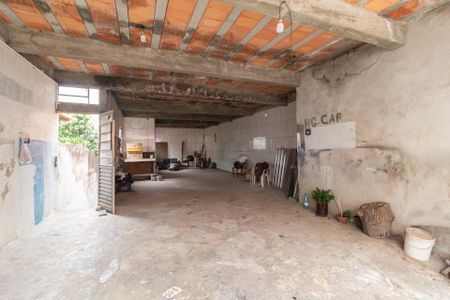 Casa para alugar com 180m², 1 quarto e 2 vagas Casa para alugar com 180m², 1 quarto e 2 vagasGaragem