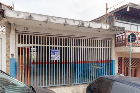 Casa para alugar com 180m², 1 quarto e 2 vagas Casa para alugar com 180m², 1 quarto e 2 vagasFachada
