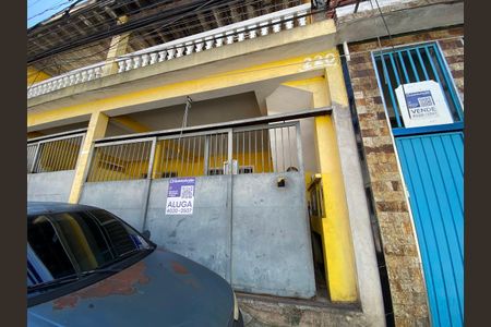 Casa para alugar com 46m², 1 quarto e sem vaga Casa para alugar com 46m², 1 quarto e sem vagaFACHADA