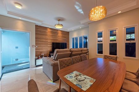 Casa à venda com 3 quartos, 200m² em Vila Alpina, São Paulo