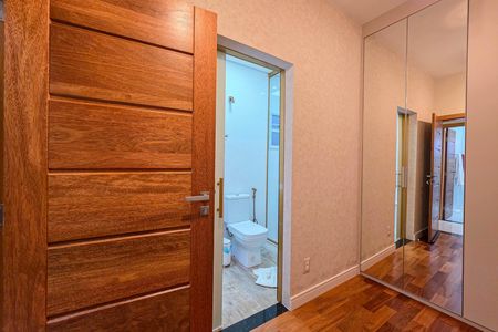 Casa à venda com 3 quartos, 200m² em Vila Alpina, São Paulo
