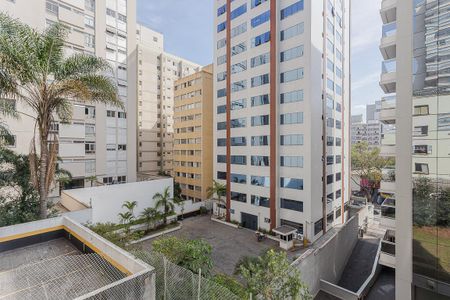 Apartamento para alugar com 104m², 3 quartos e 1 vaga Apartamento para alugar com 104m², 3 quartos e 1 vagaVista do Quarto 2