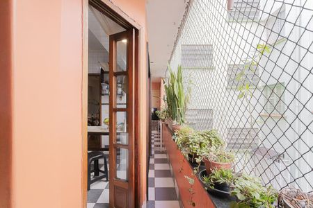 Apartamento para alugar com 104m², 3 quartos e 1 vaga Apartamento para alugar com 104m², 3 quartos e 1 vagaÁrea de Serviço