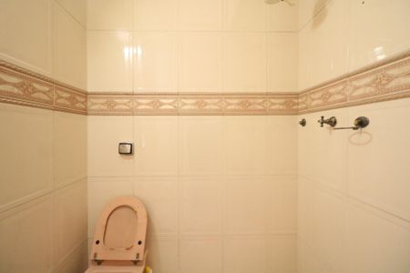 Casa para alugar com 140m², 3 quartos e 4 vagasBanheiro Social