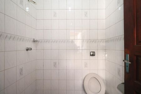 Casa para alugar com 140m², 3 quartos e 4 vagasBanheiro de Serviço