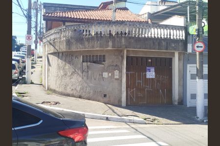 Casa para alugar com 140m², 3 quartos e 4 vagasFachada