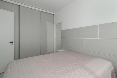 Quarto Suíte de apartamento à venda com 2 quartos, 73m² em Jardim Sabará, Porto Alegre