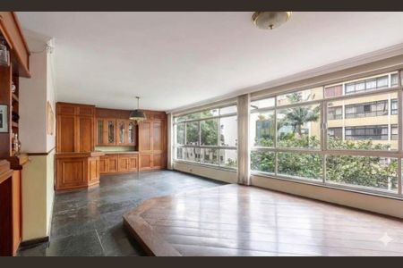 Apartamento à venda com 240m², 3 quartos e 3 vagas